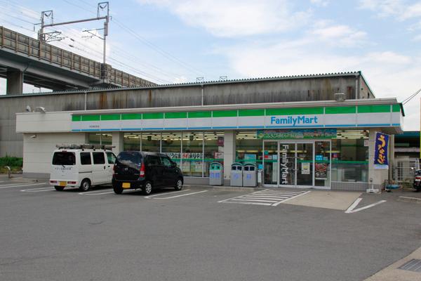 コンビニ　ファミリーマート向日南淀井店（コンビニ）まで172m