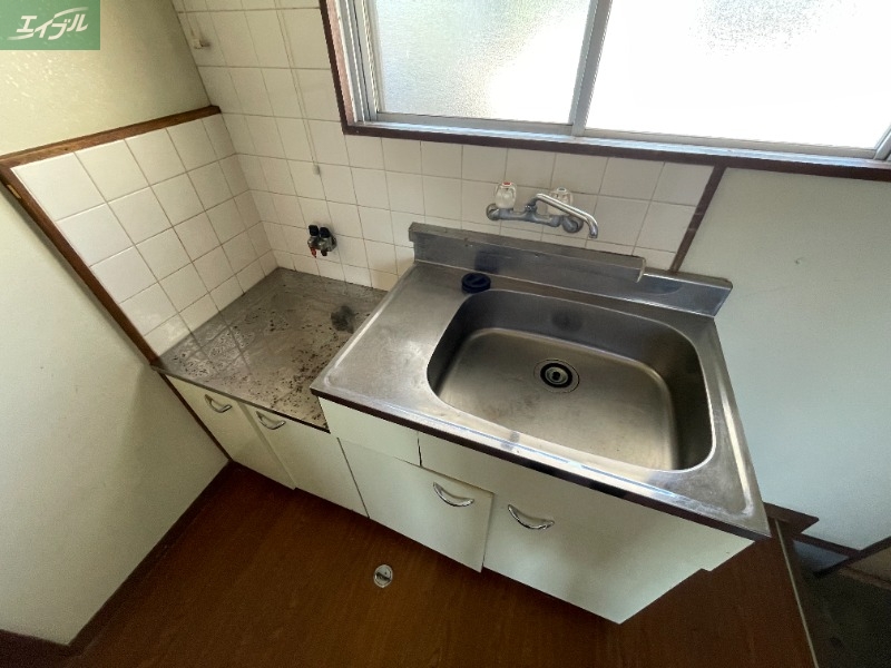 キッチン　※同タイプのお部屋の写真です