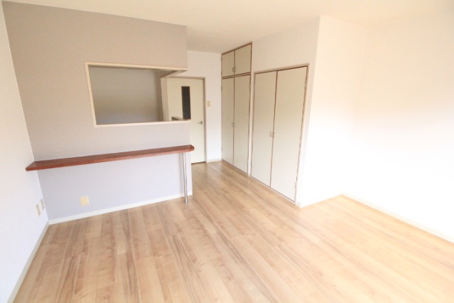 居室・リビング　6帖の洋室☆