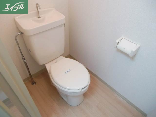 トイレ　同タイプのお部屋の写真です