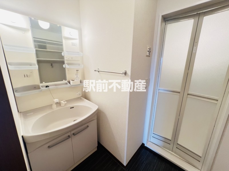 洗面設備　キレイな洗面台