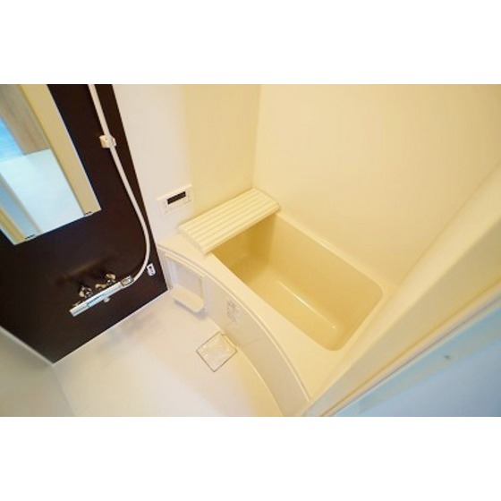 バス・シャワールーム　追い焚き・浴室乾燥機能完備