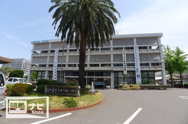 ホームセンター　ホームセンタータイム坂出店（ホームセンター）まで945m