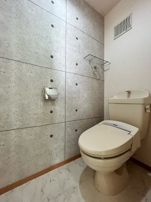 トイレ　※別部屋参考画像