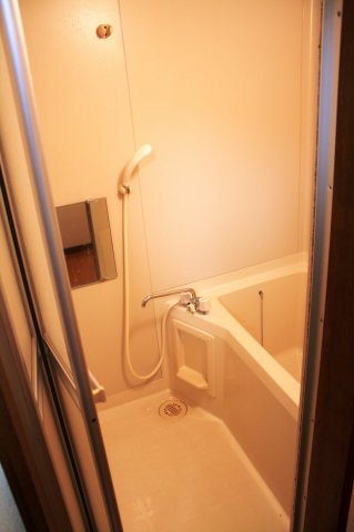 バス・シャワールーム　きれいなお風呂です