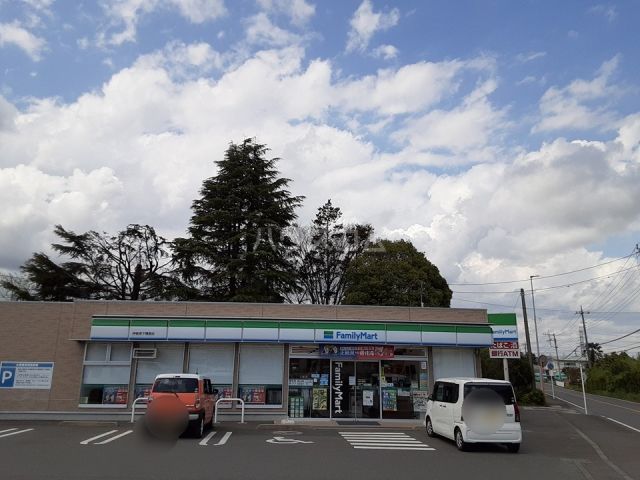 コンビニ　ファミリーマート 伊勢原下糟屋店（コンビニ）まで1289m