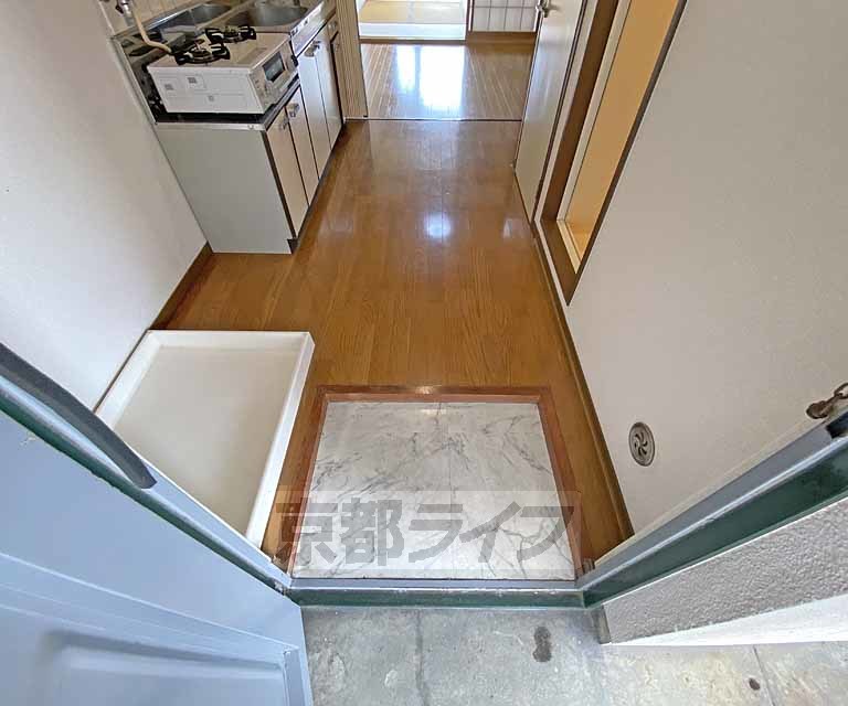 玄関　玄関です。