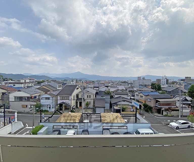 眺望　東向きバルコニーからの景色です。