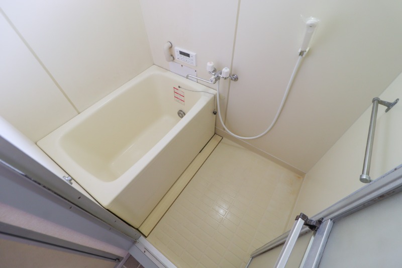 バス・シャワールーム　図面と現状に相違がある場合には現状を優先