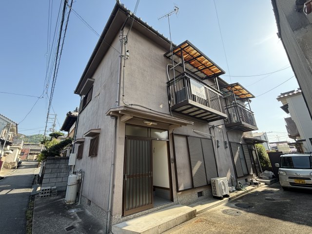 建物外観　外観は落ち着いています