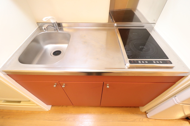 キッチン　電気コンロ２口付