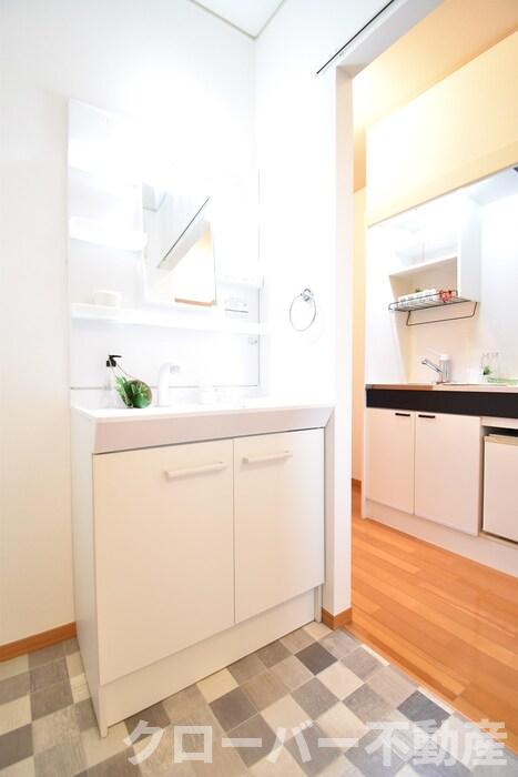 洗面設備　洗髪洗面化粧台