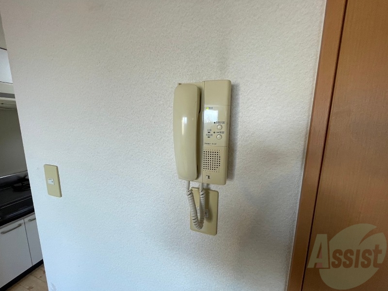 セキュリティ　インターホンは通話ができるので急な訪問があっても安心です。