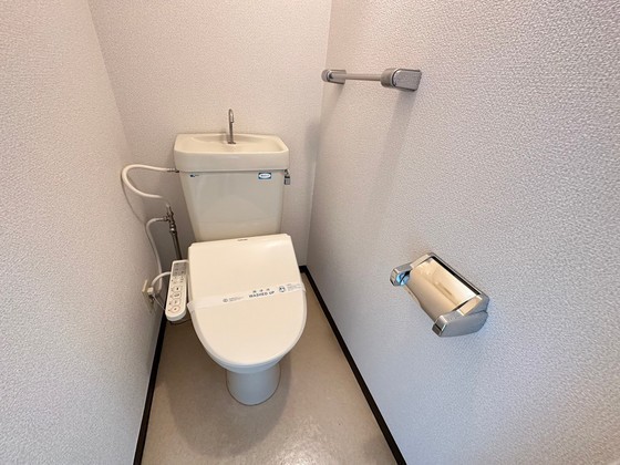 トイレ　※別部屋の写真です