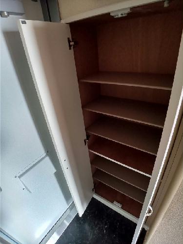 玄関　シューズボックス