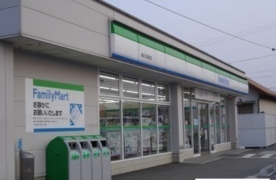 コンビニ　ファミリーマート高松円座町店（コンビニ）まで1100m