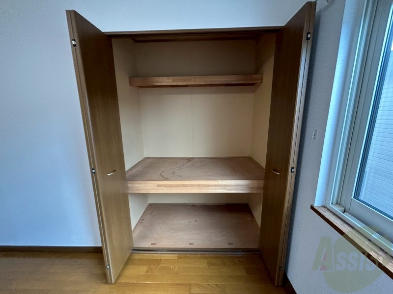 収納　クローゼットがありました。お洋服や荷物はここへ