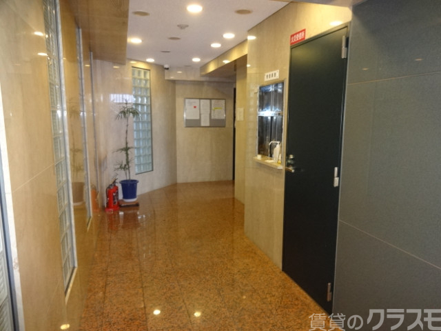 ロビー　共有部分もキレイです。