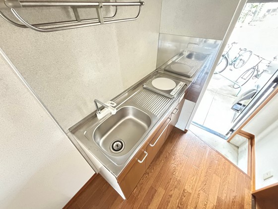 キッチン　※別部屋の写真です