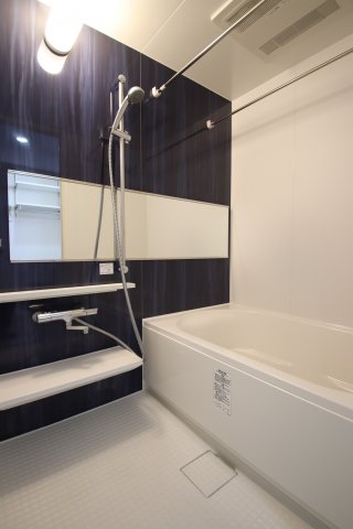 バス・シャワールーム　同建築会社の同タイプ内装写真となります。 ※参考イメージ