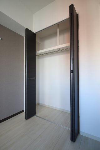 収納　同建築会社の同タイプ内装写真となります。 ※参考イメージ