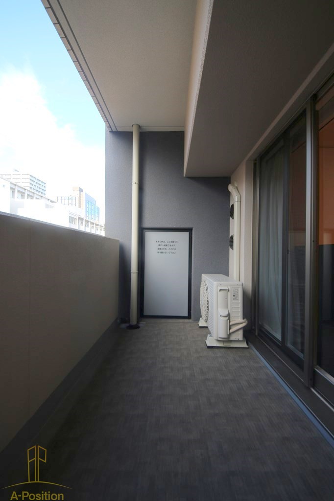 バルコニー　パークアクシス心斎橋
