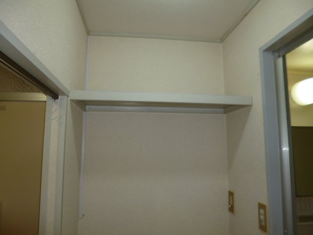 洗面設備　洗濯機上棚