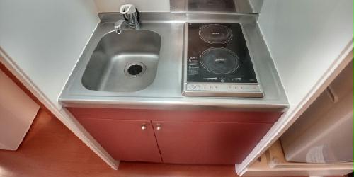 キッチン　システムキッチン２口コンロ付き（ラジエントヒーター）