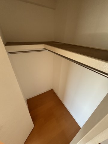 収納　※同マンション別部屋の写真となります。