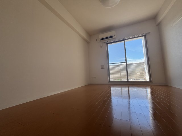 居室・リビング　。