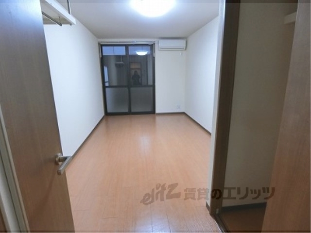 居室・リビング　洋室