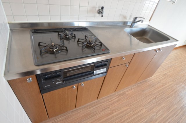 キッチン　人気のシステムキッチンです♪