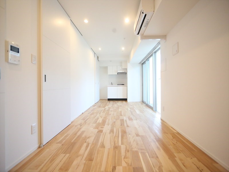 その他部屋・スペース　洋室11.5帖　システムキッチン　エアコン完備　バルコニー