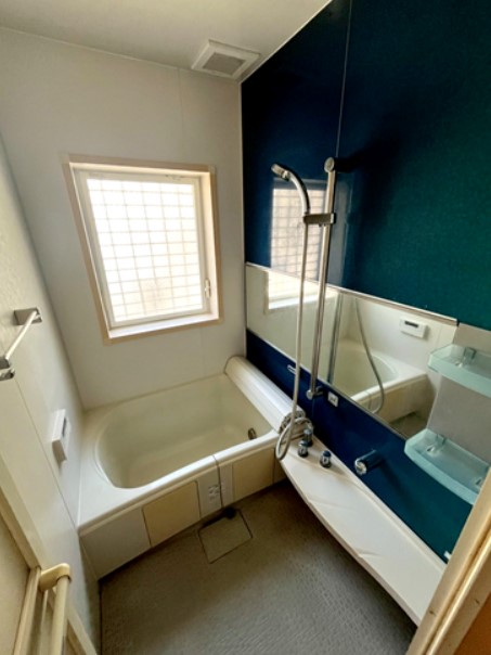 バス・シャワールーム　足が伸ばせるお風呂♪