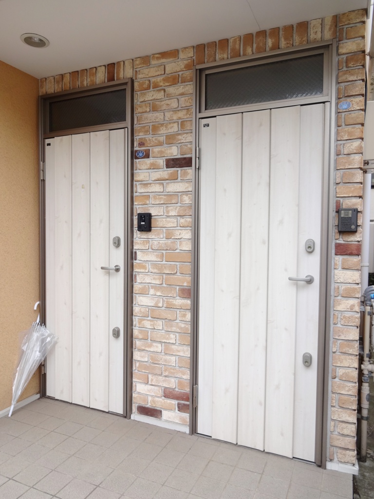 エントランス　上下１世帯ずつの２Ｆなので音に悩まされる心配なし♪