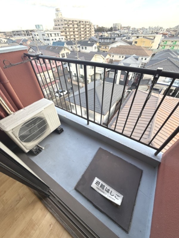 バルコニー　見晴らしの良いベランダ