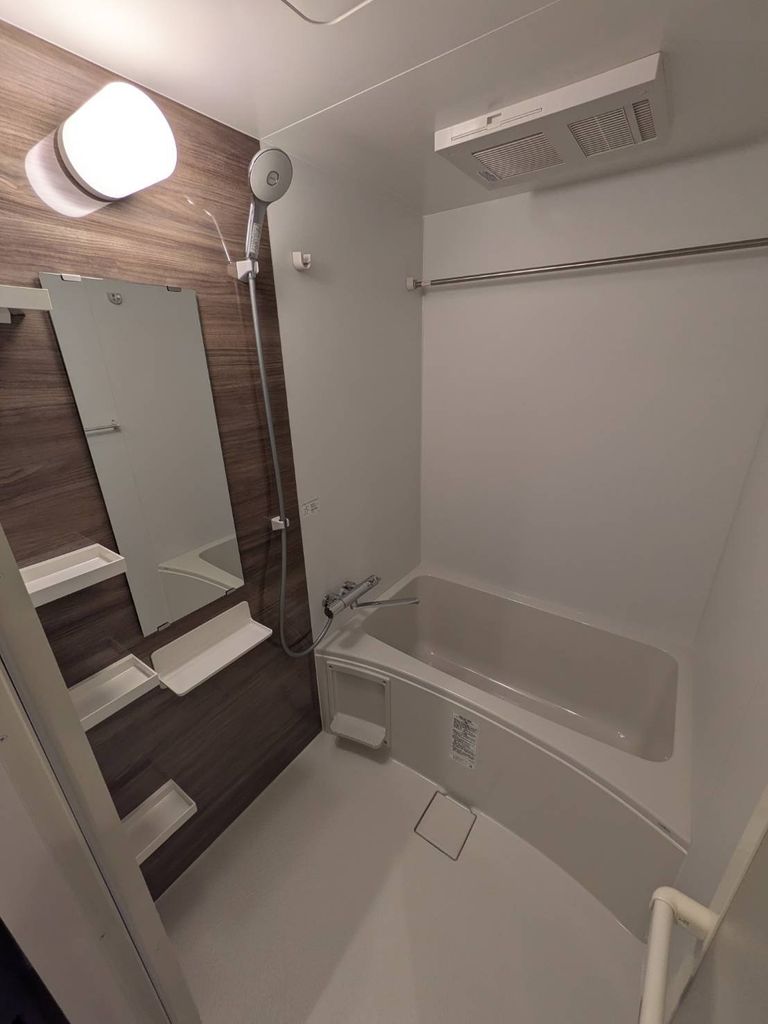 バス・シャワールーム　洗面