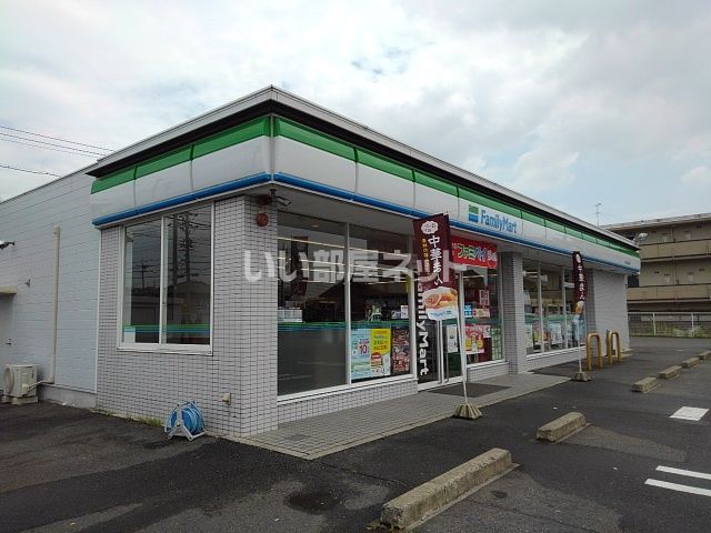 コンビニ　ファミリーマート 四日市生桑南店（コンビニ）まで343m