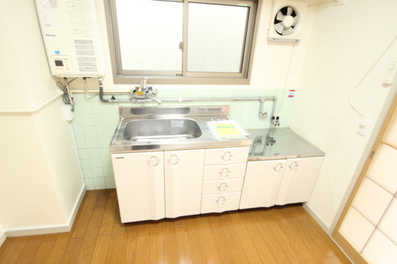 キッチン　※他部屋の写真です。