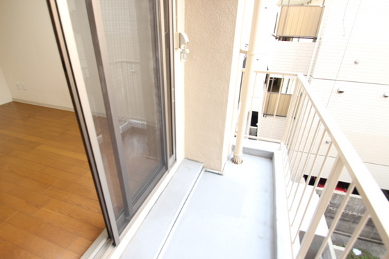 バルコニー　※他部屋の写真です。