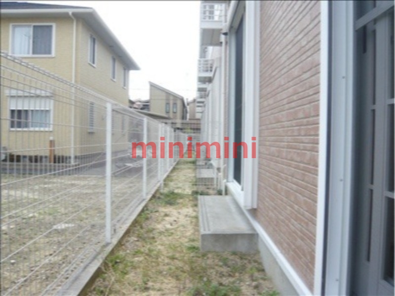 バルコニー　テラス