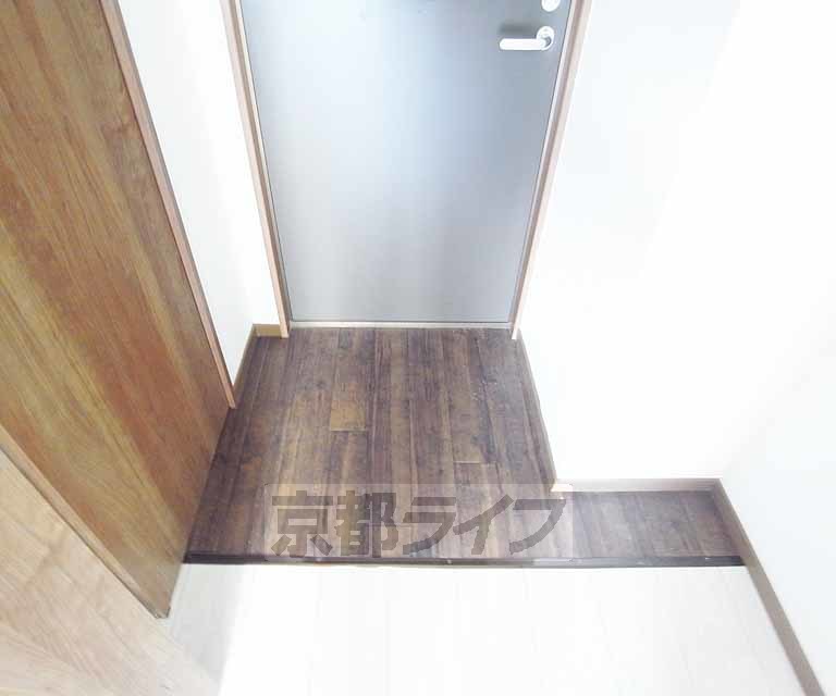 玄関　すっきりとした玄関です。