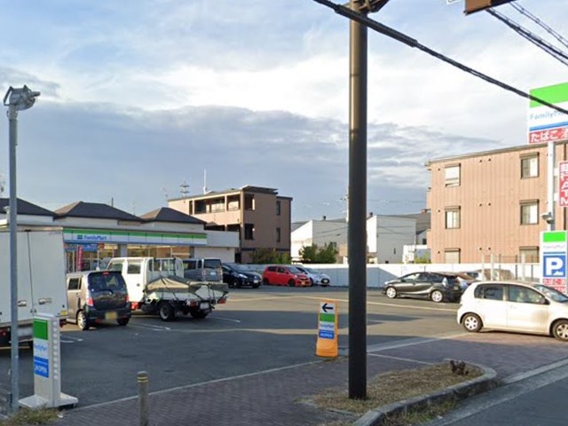 コンビニ　ファミリーマート茨木沢良宜浜店（コンビニ）まで628m