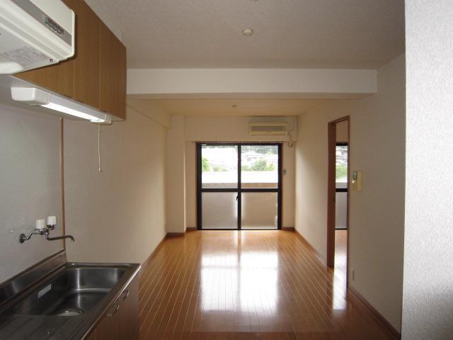 収納　リビング