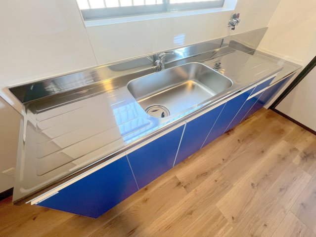 キッチン　あなたの好みに合わせたコンロを置いてくださいね。