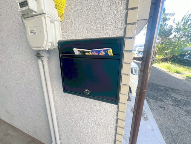 ロビー　ロビーにあるメールボックス。