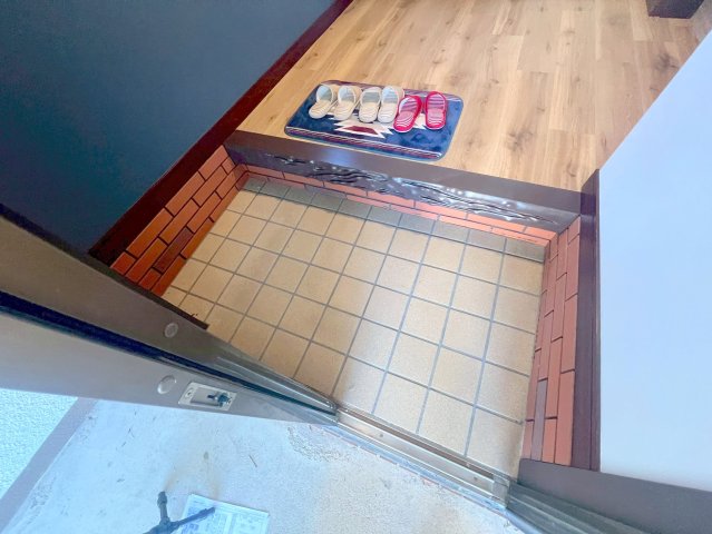 玄関　素敵な玄関は毎朝あなたを元気に送りだしてくれますよ。