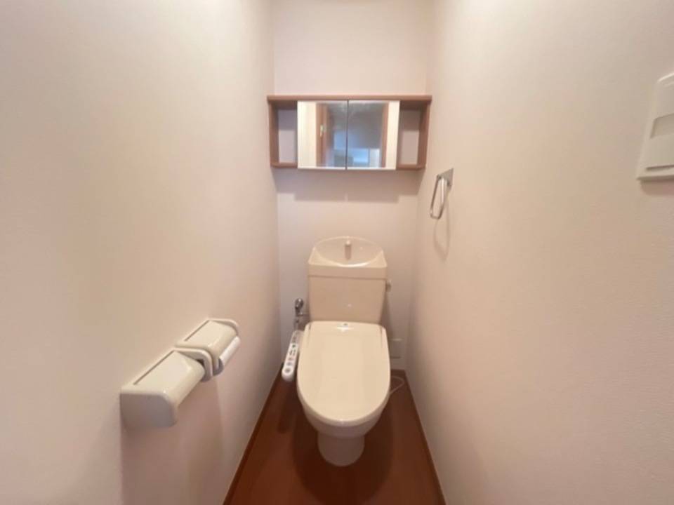 トイレ　トイレ