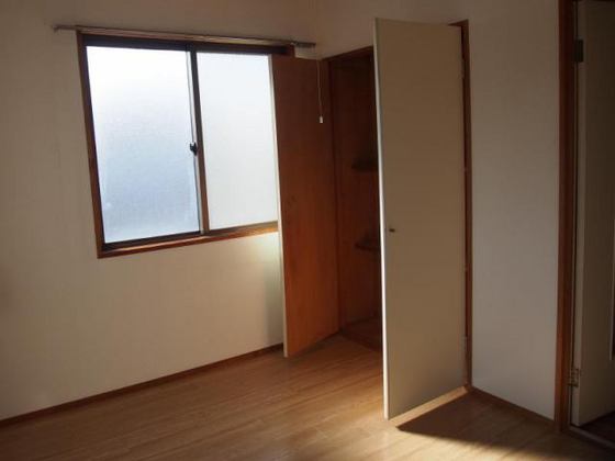 収納　※別号室の写真です