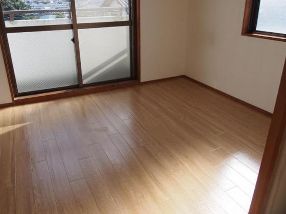 居室・リビング　※別号室の写真です